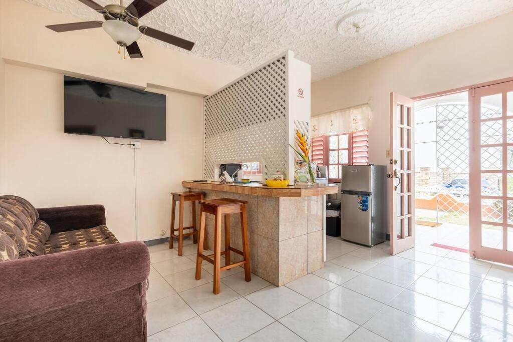 Shaw Park Gem Apt 12A Ocho Rios Buitenkant foto